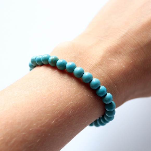 Handmade Jewelry - Handmade Stretchy Blue Magnesite Bracelet